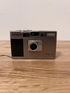 【お値下げしました】フィルム5本付き　TC-1 コンパクトフィルムカメラ お値下げしました】フィルム5本付き TC-1 コンパクトフィルムカメラ お