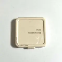 エチュード ダブルラスティングコンシーラーパレット 02のサムネイル