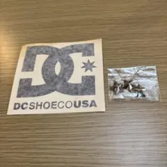 DC SHOE ロゴステッカーと星型デッキパッドセット