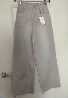 【新品未使用】コットン デニムパンツ　 カジュアルパンツ