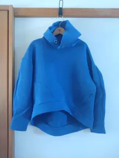 クールカレアン　ヌフソンヌフパーカー