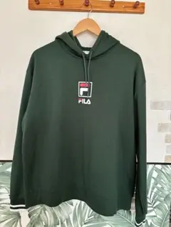 FILA ダークグリーン パーカー Mサイズのサムネイル
