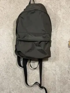 エルベシャプリエ グレー バックパック