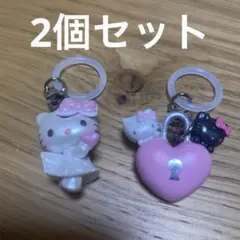 ハローキティ キーホルダー　めじるしアクセサリー　チャーム　キティ　天使　2個組