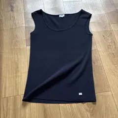 FOXEY フォクシー　ノースリーブリブニット　タンクトップ（色褪せあり）のサムネイル