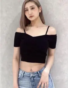 GYDA ハーフスリーブカシュクールオフショルショートトップス