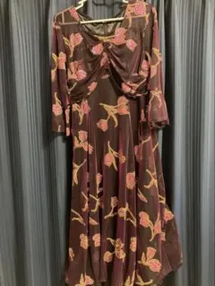 花柄刺繍 長袖Aラインドレス