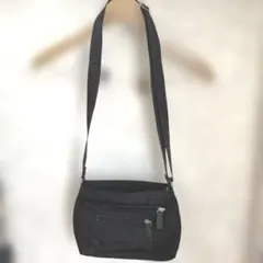 ブラックナイロンショルダーバッグ　CHARLES JOURDAN