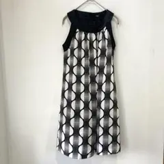 VICKY　白黒ドット柄　ノースリーブワンピース　ひざ丈（1）モノトーン