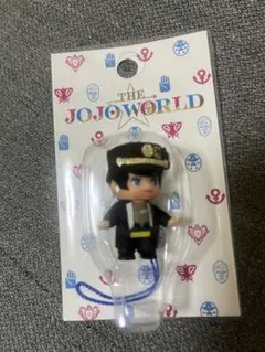 新品 THE JOJO WORLD キューピーコラボ　ストラップ　空条承太郎