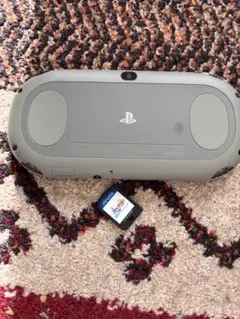 SONY PlayStation Vita PCH-2000 カーキ/ブラック
