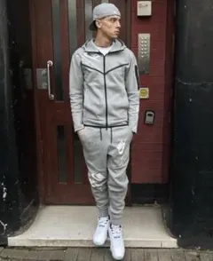 central cee着用 Nike テックフリース グレー S