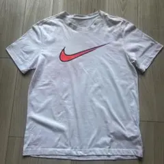 NIKEナイキ前面スウッシュドライフィット　 Tシャツ　L