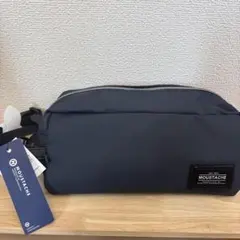 新品 MOUSTACHE メンズショルダーバッグ ネイビー シンプル　旅行　軽量