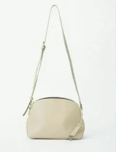 レガートラルゴ かるいかばん ショルダーバッグ アイボリー