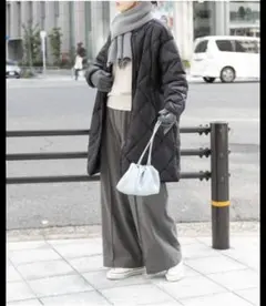 ライトダウンキルトロングコート　アーバンリサーチドアーズ