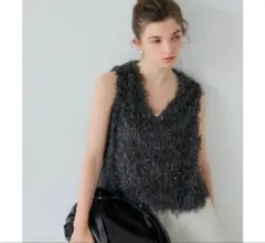 【美品】coca完売品　シャギーベスト　チャコール　L