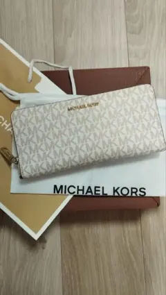 MICHAEL KORS MKロゴ長財布 ピンクベージュ