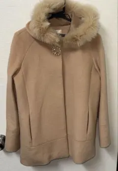 ファー付きベージュダッフルコート