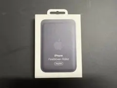 iPhone FineWoven Wallet