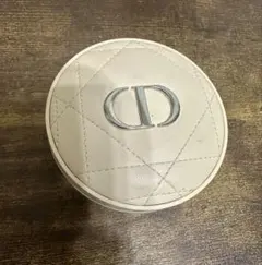 ディオール　スキンフォーエバークッションパウダー