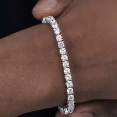 新品未使用　シルバー　ジルコニア　テニスブレスレット　Glitterのサムネイル