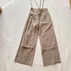 ✳︎美品✳︎ オゾック　サス付きパンツ　ベージュパンツ　レディースパンツ　ワールド
