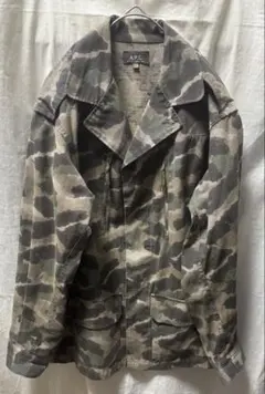 apc カモフラ　カモ柄　ジャケット　コート　ミリタリー