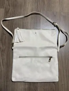ホワイト フリンジ付き ショルダーバッグ