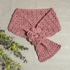 花モチーフ付きミニマフラー（濃いピンク）