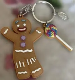 シュレック　ジンジャーブレッドマン　ユニバーサルシンガポール　キーホルダー