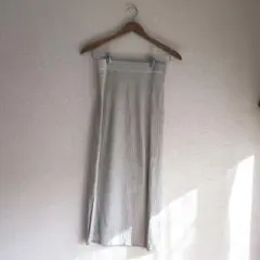 UNIQLO ベージュ メリノブレンドリブ スカートセットアップ