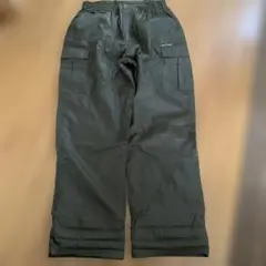 ニューバランス　オリーブグリーンカーゴパンツ