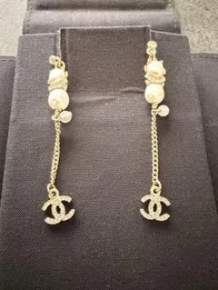 CHANEL ココマーク パール スイング ピアスのサムネイル