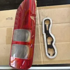 新車外し・美品】ハイエース純正テールランプ・左側 №519 - メルカリ