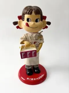 不二家のペコちゃん 人形 FUJIYA