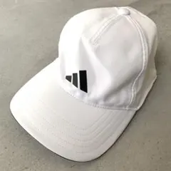 adidas アディダス　ホワイトキャップ