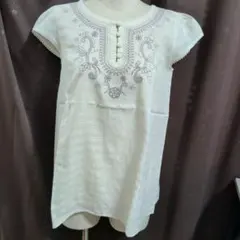 レイビームス刺繍入り半袖ブラウスのサムネイル