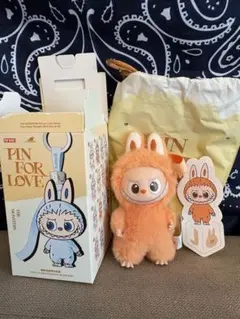 THE MONSTERS PIN FOR LOVE イニシャル【J】