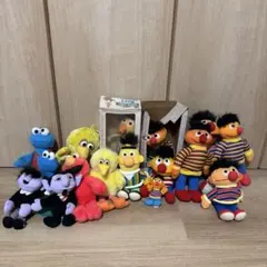 【入手困難！】KAWS セサミストリート キーチェーンセット カウズ 入手困難！】KAWS セサミストリート キーチェーンセット カウズ - メルカリ