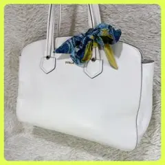 ✨極美品✨フルラ FURLA ホワイトレザー トートバッグ 肩がけ A4可