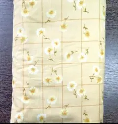 花柄 チェック柄 生地 はぎれ クリーム色 冬素材　ハンドメイド