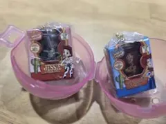 トイストーリー　ウッディ　ジェシー　ミニチュアパッケージコレクション　ガチャ