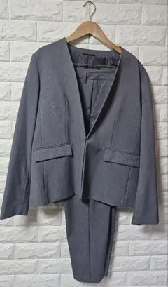 GU　 ノーカラージャケットとテーパードアンクルパンツセット