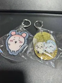 ちいかわラメアクリルキーホルダー5 モモンガとラッコ