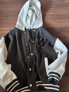 Item thumbnail for item 5eea0f81-5ad5-433b-9c61-acf3303f499c