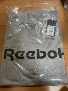 リーボックTシャツ