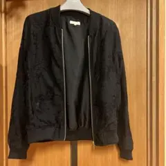 earthＬサイズ　裏地付き黒刺繍ジャケット