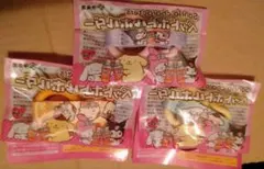 サンリオキャラクターズ　ペットボトルホルダー