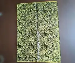 トラ柄ハギレ　 ヨコ34cmタテ49cm